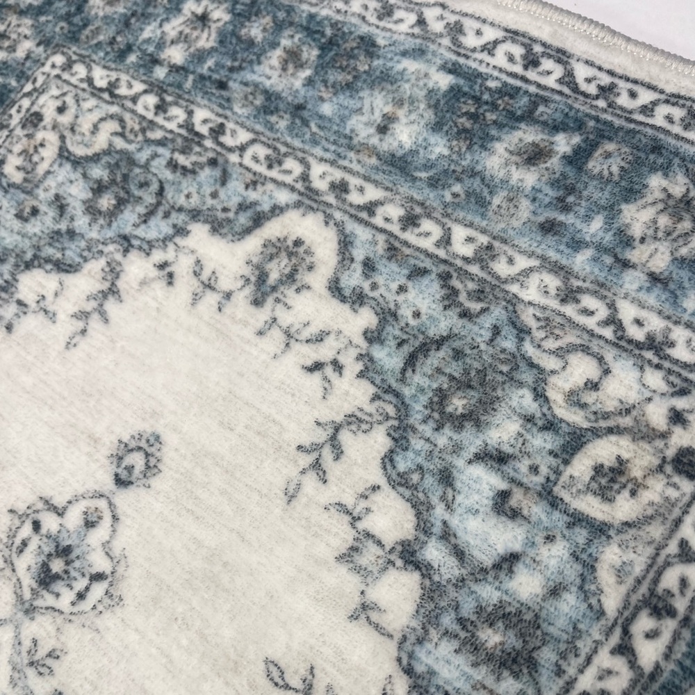 Badgley Mischka Blue Elegant Rug with Soft Texture 31.5” x 20” - Picture 4 of 8